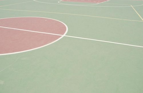 珠?；@球場地坪漆 塑膠地坪有哪些需要注意的